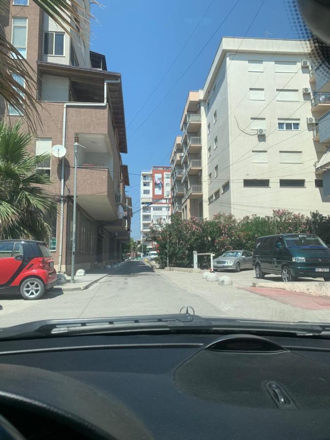 Kokomani 2 Apartment Durres Exterior photo